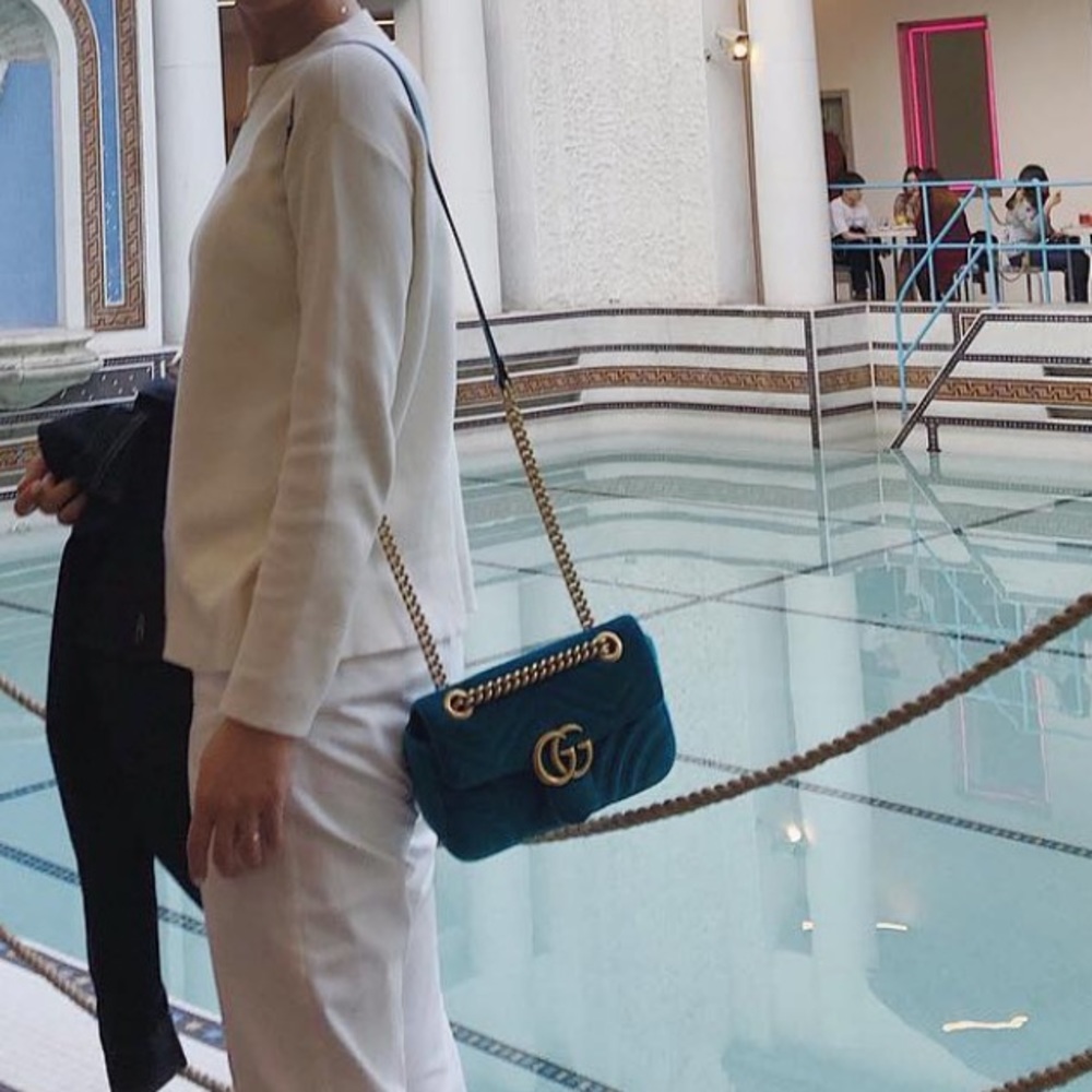 $1500 Gucci GG Marmont velvet bag - Picture 9 of 10
